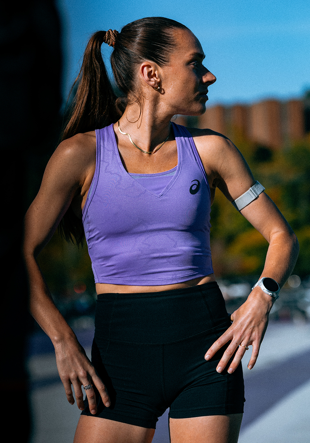 izzi batt-doyle at the track